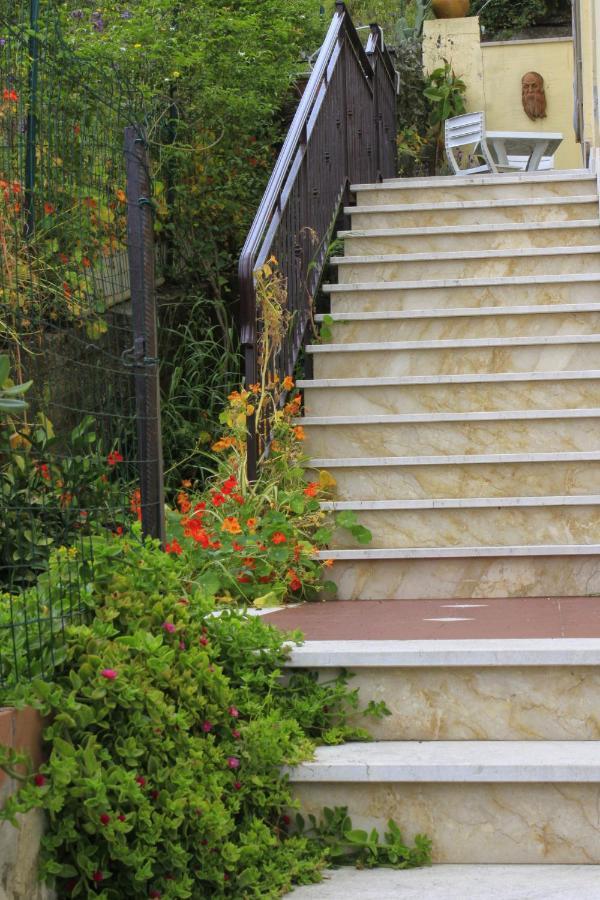 Bed & Breakfast Lighea Giardini-Naxos Exterior foto