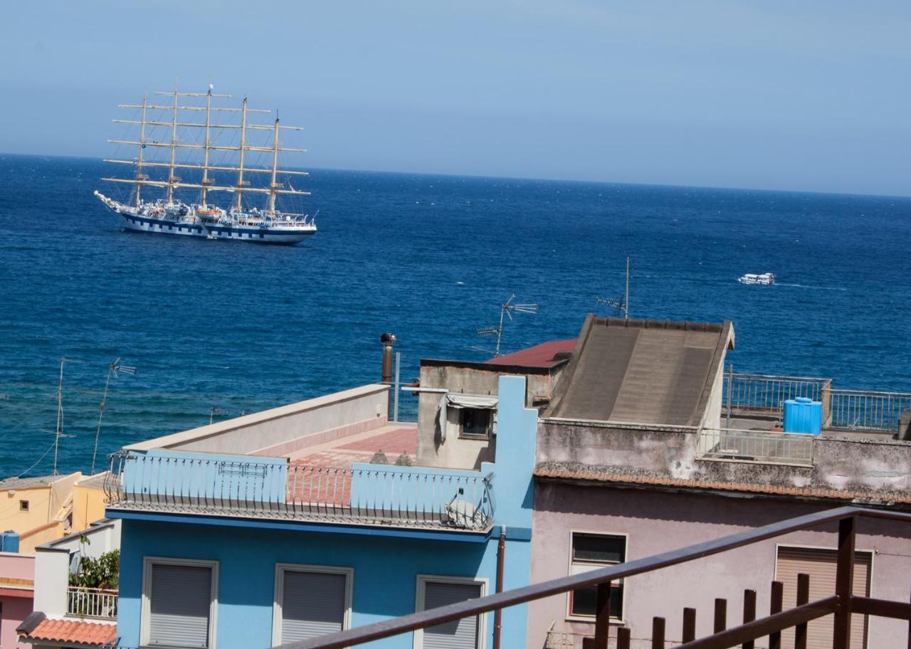 Bed & Breakfast Lighea Giardini-Naxos Exterior foto